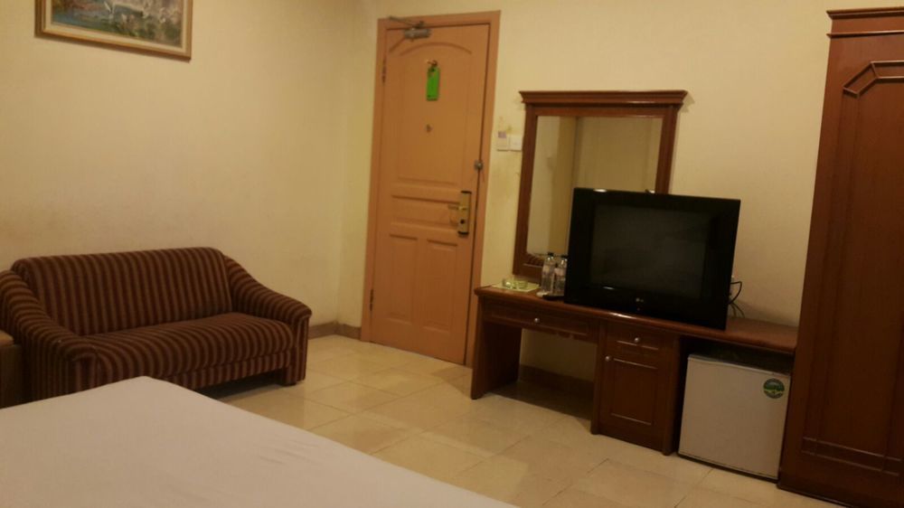 Hotel Harapan Макасар Экстерьер фото